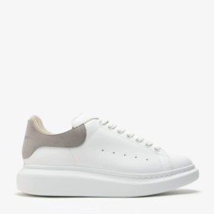 Oversized sneakers