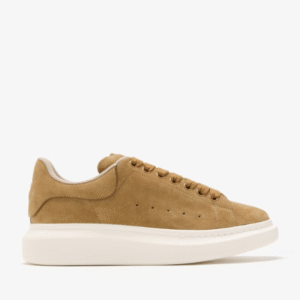 Oversized sneakers